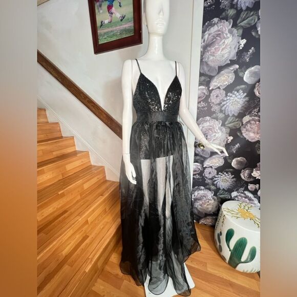 MAC DUGGAL 26292 DRESS/ size 2 - Picture 5 of 8